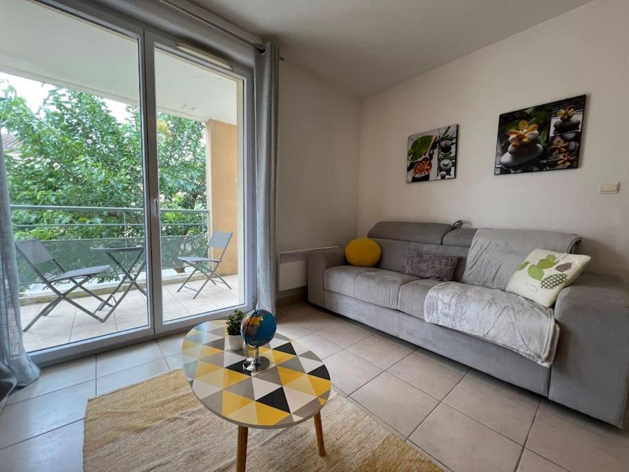 T2 Calme Et Paisible Parking Apartment การ์กาซอน ภายนอก รูปภาพ